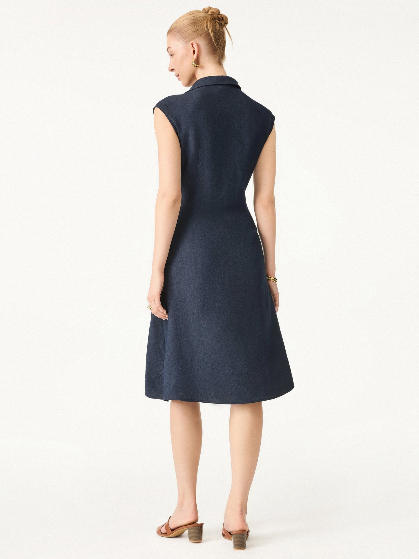 Vestido midi de mezcla de viscosa y lino con cuello, escote en V y cordón ajustable