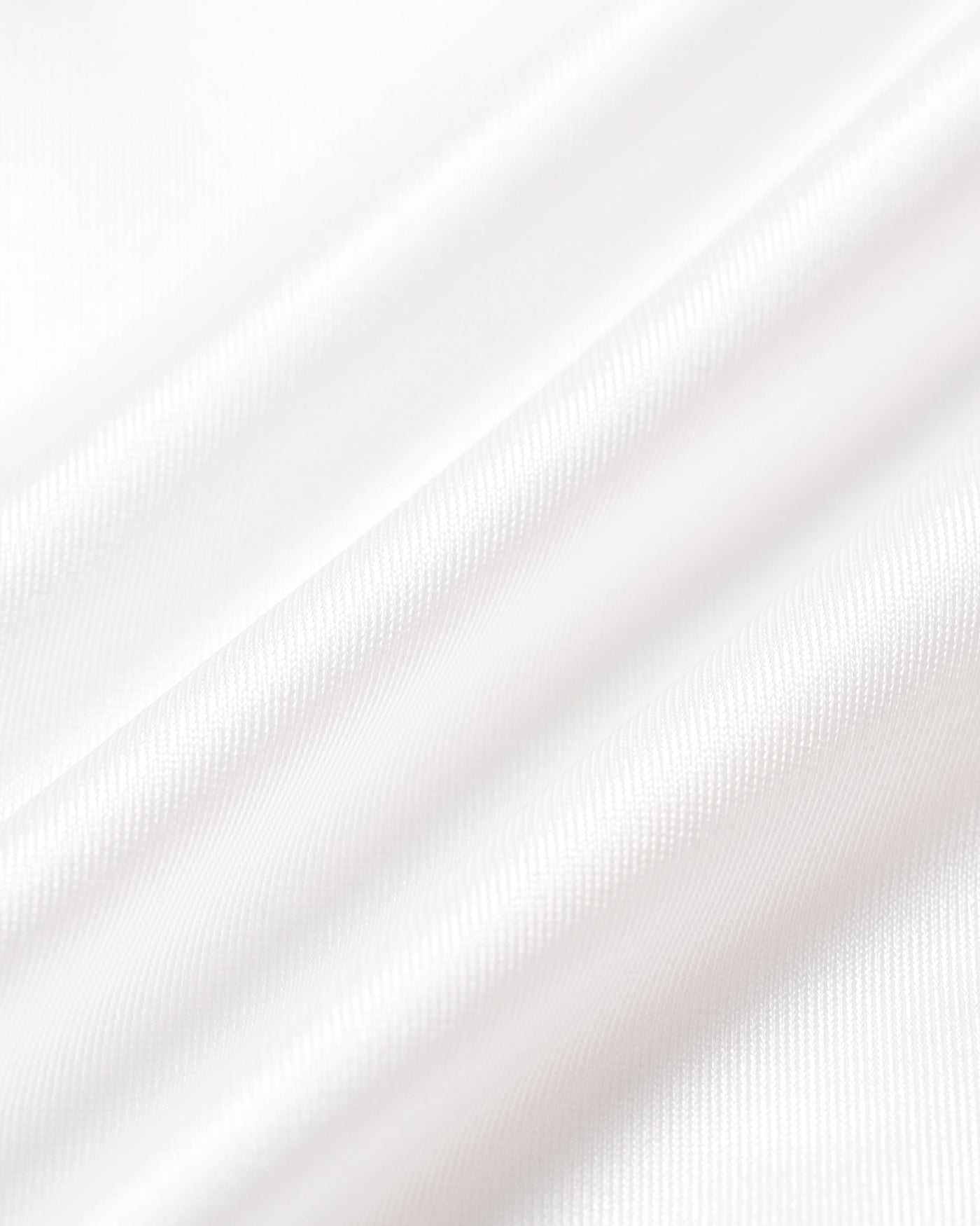 Conjunto de bikini blanco de triángulo con pedrería y cuello halter