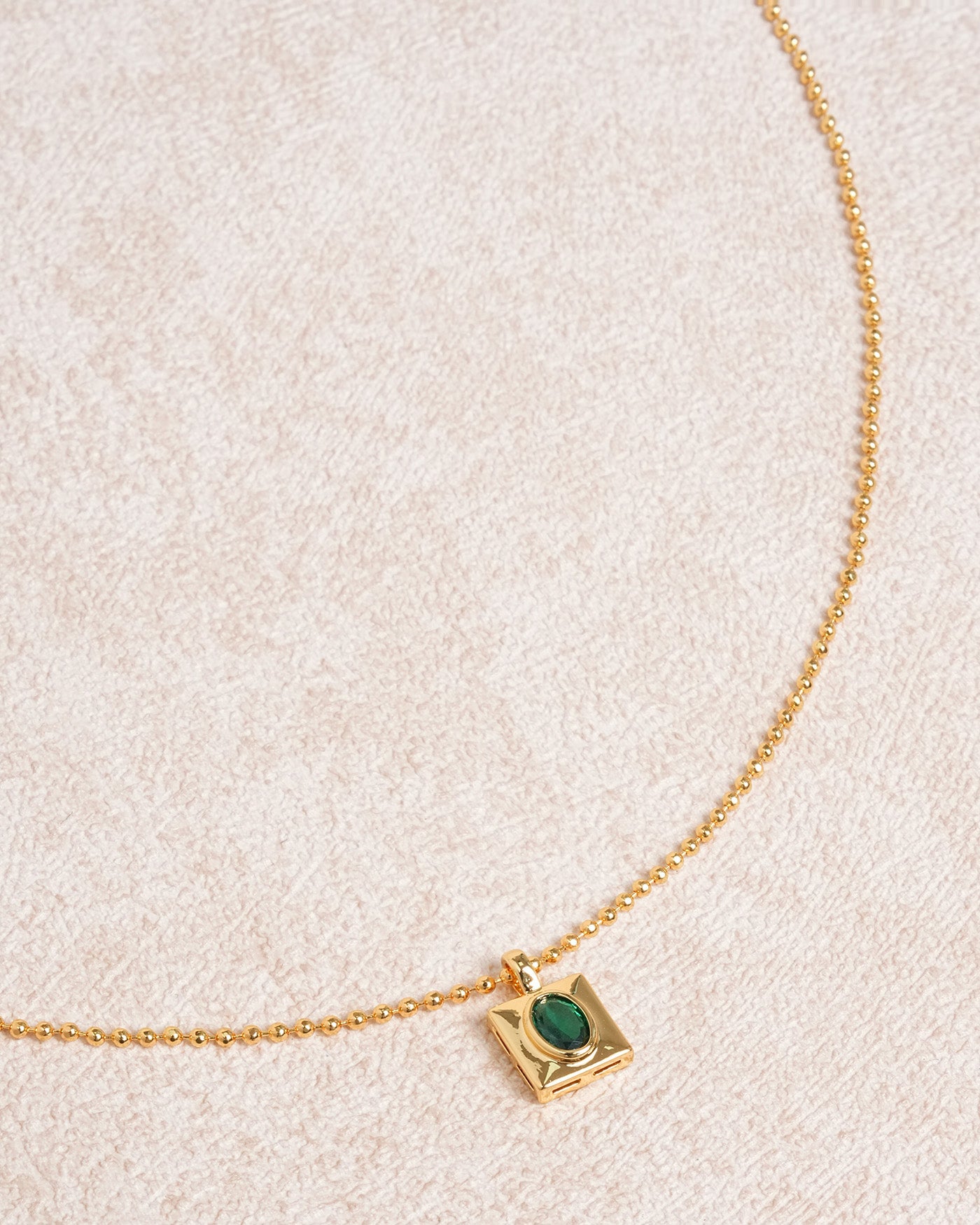 Collar de Latón