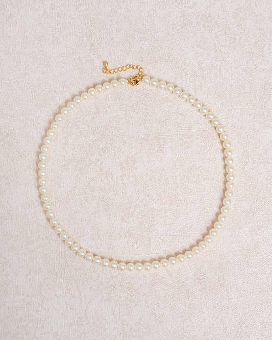 White pearl necklace